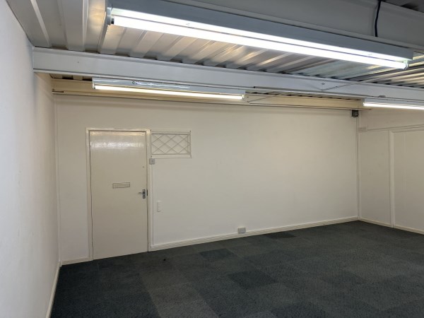 400 sq. ft. Office/Studio Suite (with Air Conditioning)